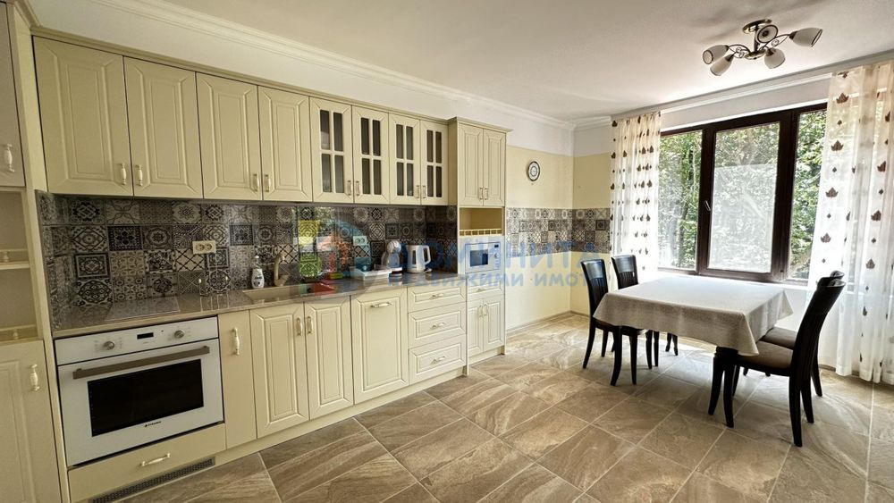 Прекрасен тристаен, 88,62кв.м., гр. Приморско