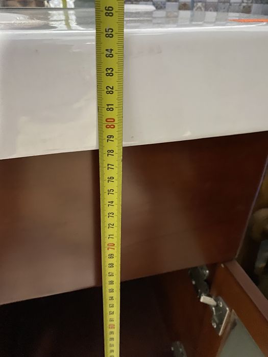 Раковина с мебелью