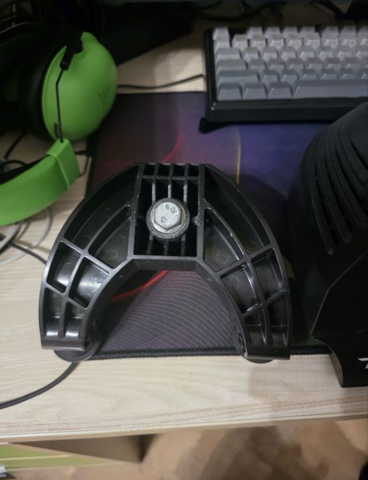 Игровой руль trustmaster t150