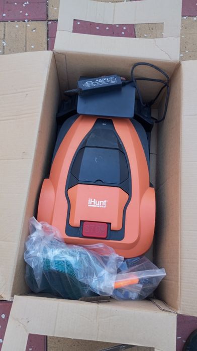 Робот за косене на трева , като нова е