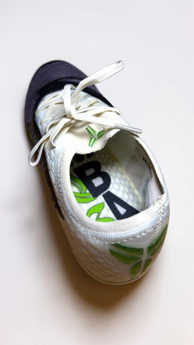 Ghete de fotbal Kobe Phantom 6 Low Elite SE FG ( 40.5 )