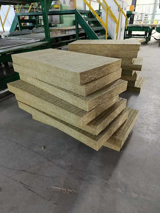 Базальтовые плиты