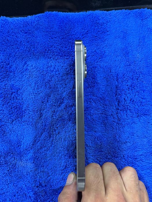 Srochna iPhone 15 promax sotiladi 400$
