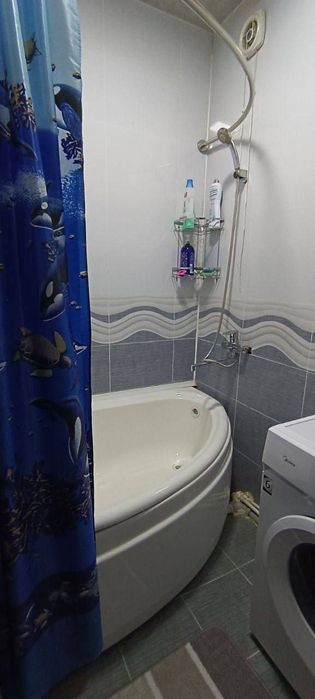 Аренда 2/2/4 на массиве ТТЗ-1 
2/2/4
ТТЗ-1
Семейным , ЗАГС 
400 + депо