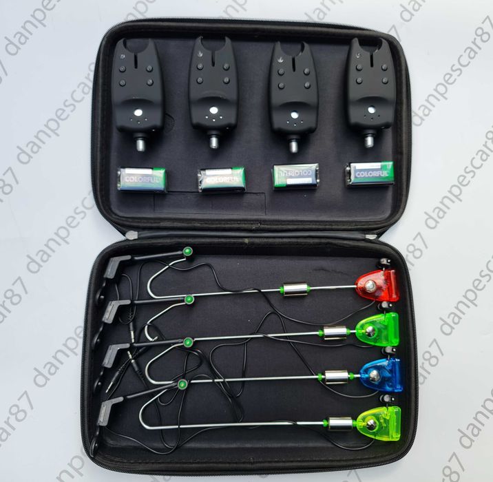 SET 4 Avertizori TLI07 CU 4 Swingeer MKM2 cu iluminare si penar
