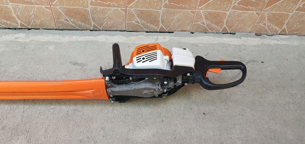 Foarfeca stihl HS 82 T.