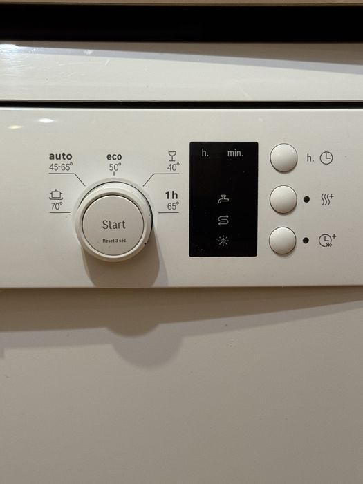 Mașină de spălat vase Bosch Serie 2 SilencePlus (SMS25AW02E) – stare perfectă de funcționare