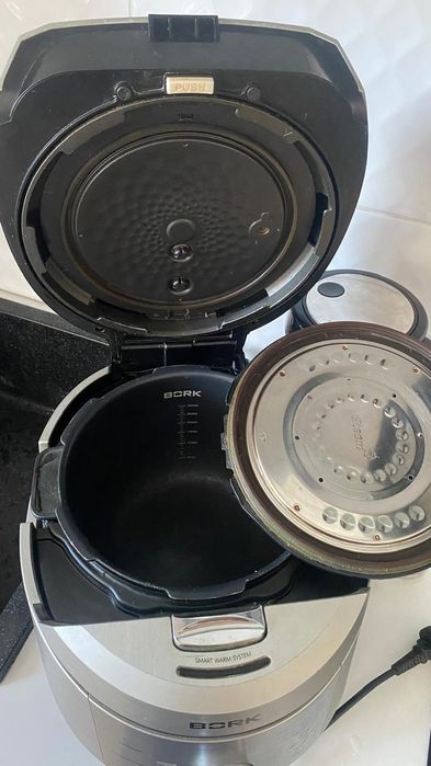 Срочно продам  мультиварку BORK
