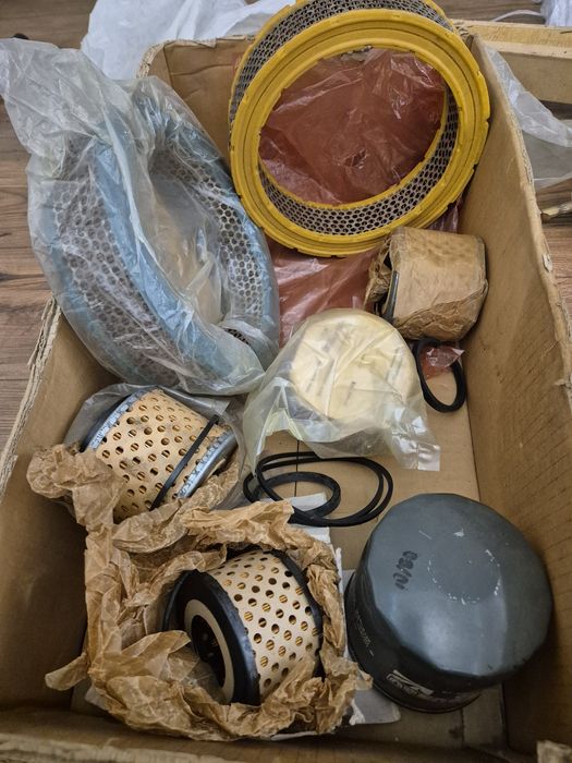 Vand piese Lada 1200, set segmenti,pivoti,,etc