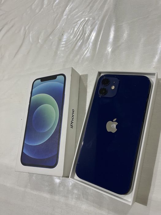 iPhone 12  64 гб