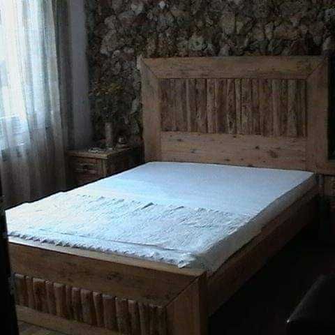 Спални обзавеждания от масив (орех,дъб,Бук)