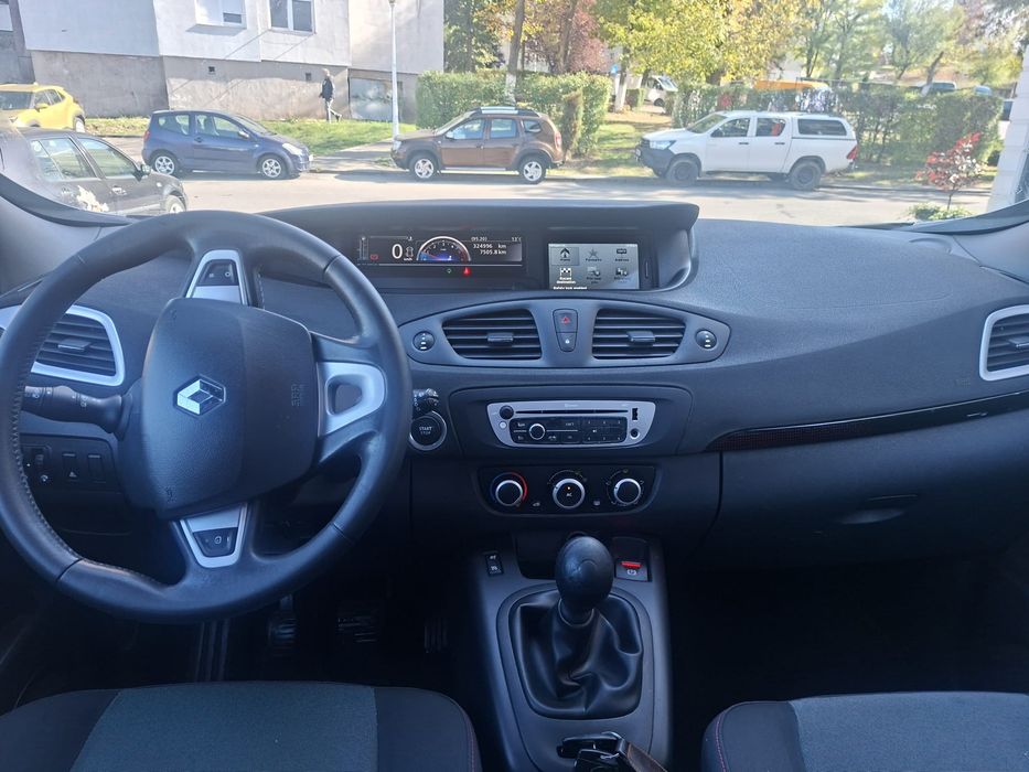 RENAULT Grand Scenic 2013 — imagine 5