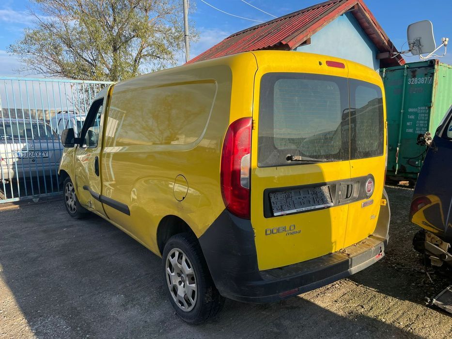 Dezmembrez piese Fiat Doblo