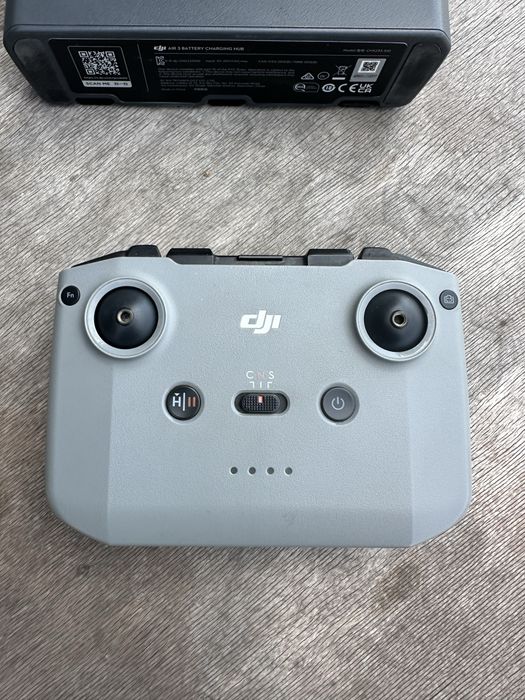 продам DJI air 3 combo