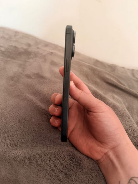 Продам iphone 15 Pro Max 256gb идеал 88%