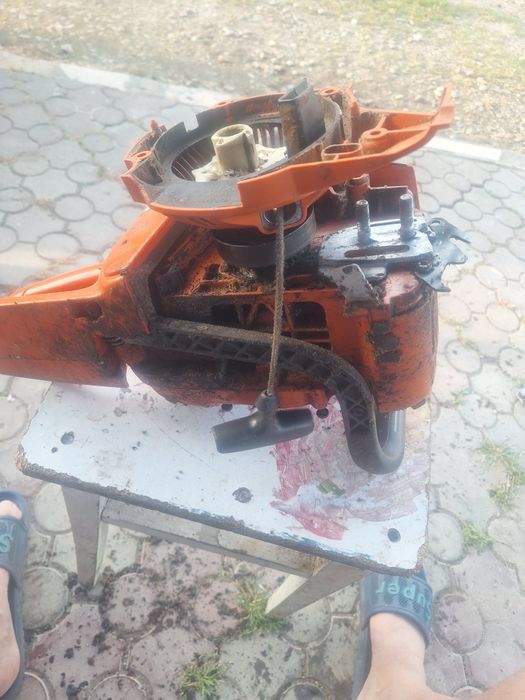 Husqvarna 236 nefuncțional