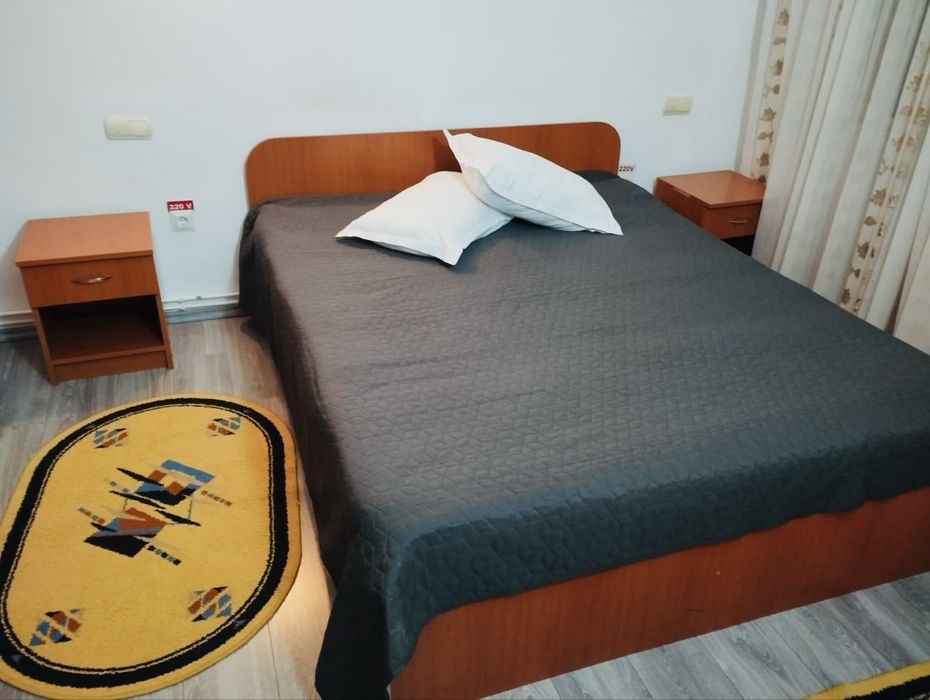 Mobilier dormitor complet – stare foarte buna