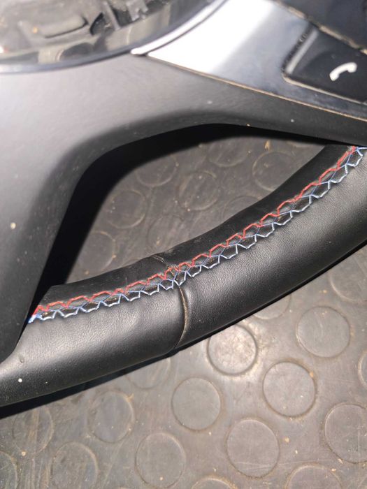 Мултиволан за BMW X6M Competition G05