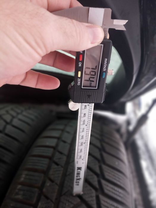 215/65 R17 Continental WinterContact