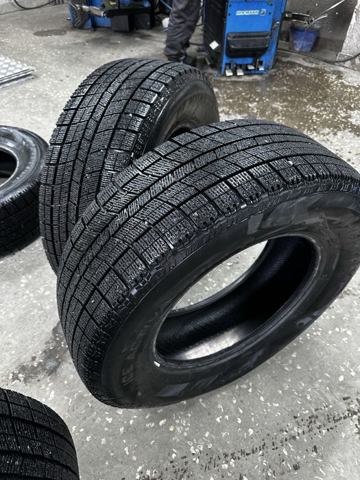 Шины зимние, липучка