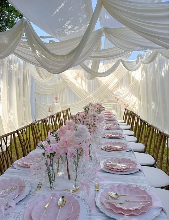 Шатёр стол стулья пасуда оформление