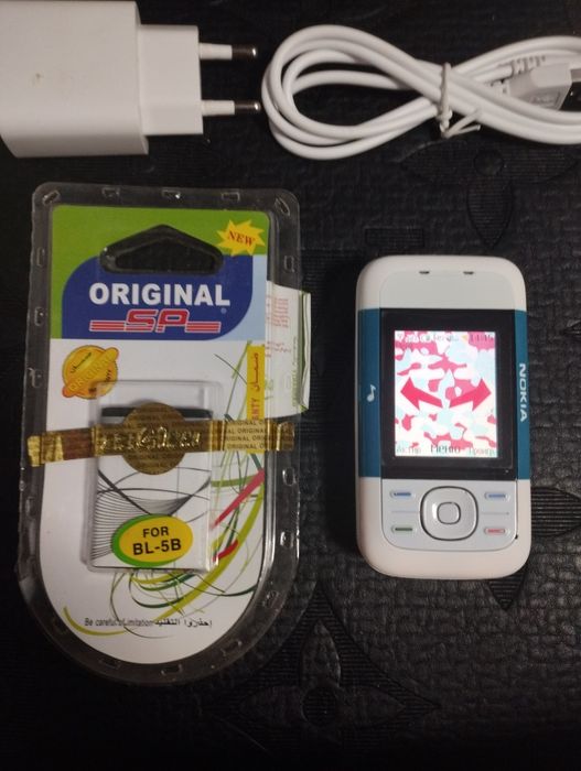 Assalom alekum Telefon Sotiladi Original Nokia 5200 Komplekt