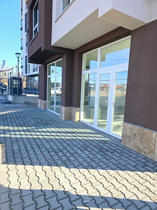 Дава се под наем Магазин в Пловдив, Коматевски възел - 230 кв.м за 1224 € - Снимка #5