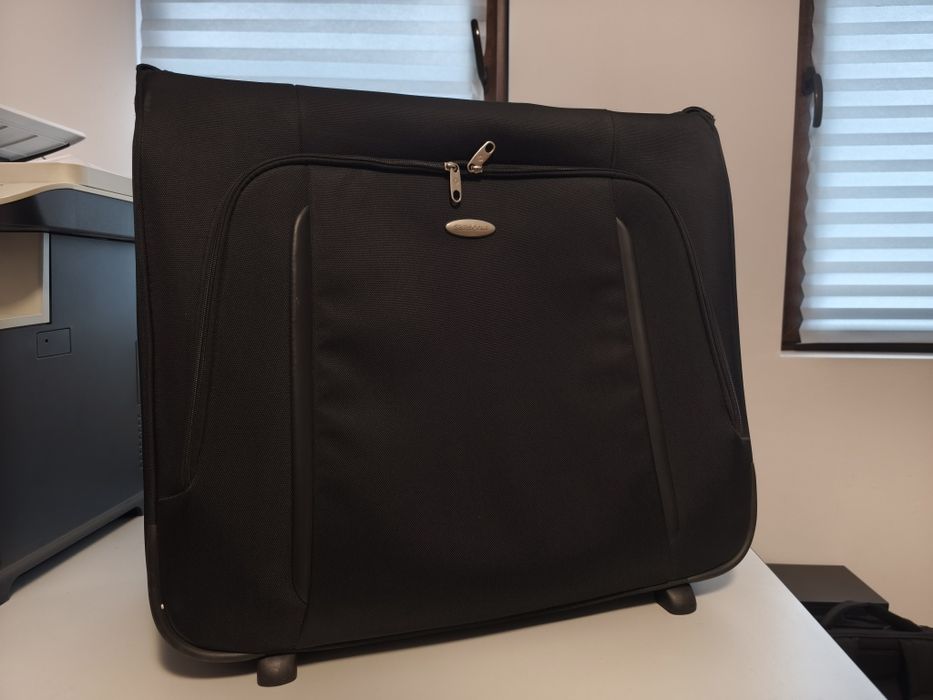 Куфар за костюми Samsonite