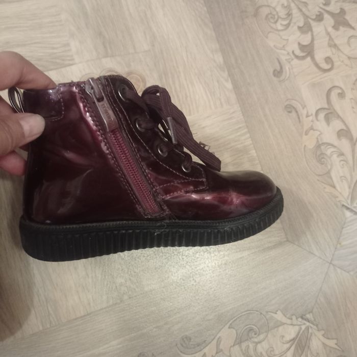 Осенние ботинки для девочки.