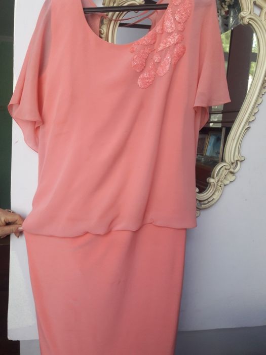 Вечерние платье.