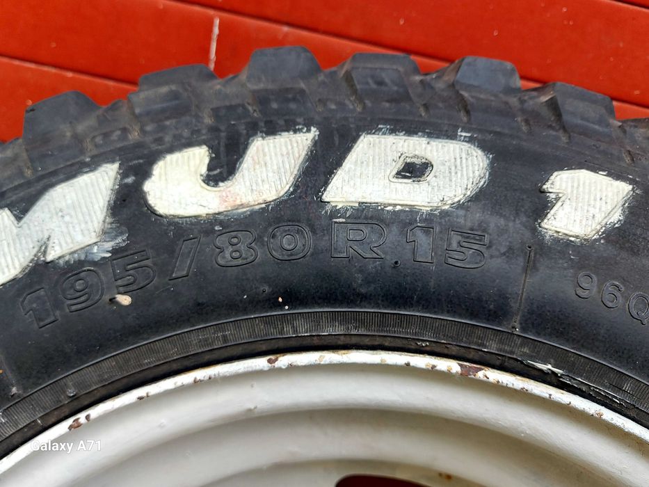 Vand cauciucuri cu jenti RADIAL TUBLESS M+S 195/80 R15