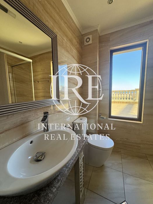 Продава се Четиристаен апартамент в к.к. Златни пясъци - 215 кв.м за 830 €/кв.м - Снимка #1