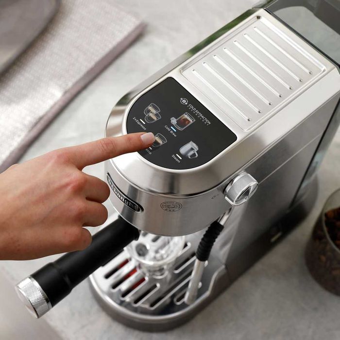 Кофемашина DeLonghi EC890 Dedica Duo