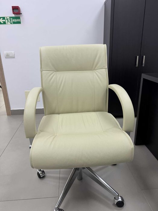 Scaun ergonomic mangerial din piele birou Helios Mobexpert