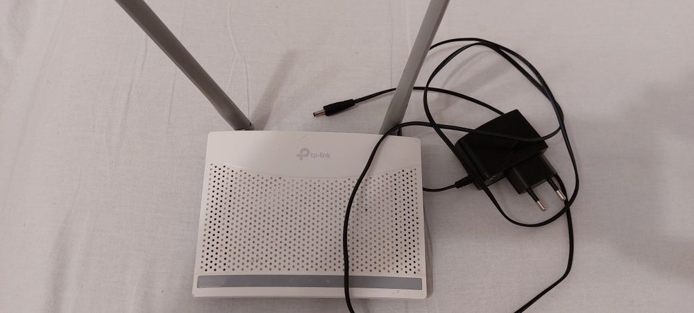 WI-FI рутер  кабелен
