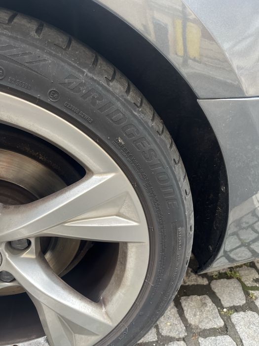 Vand 2 anvelope 2019 vara Bridgestone 245/40/R18