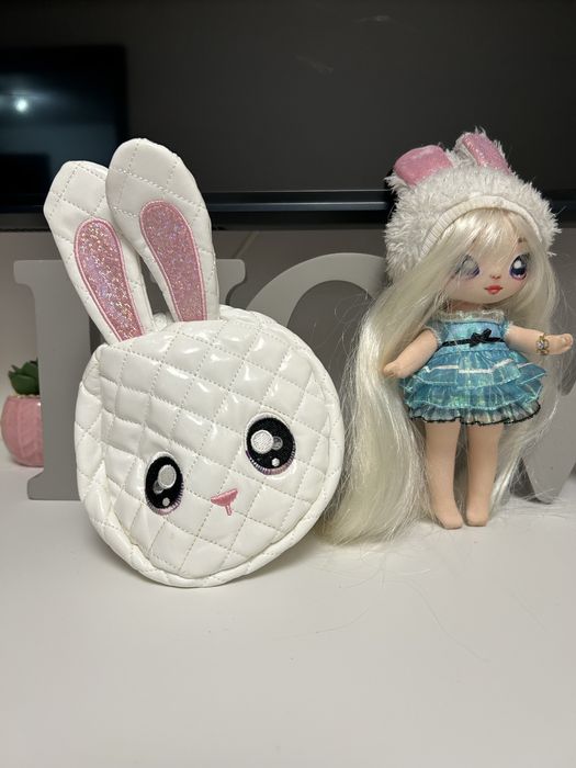 Papusa Nanna Na, cu gentuta iepuras