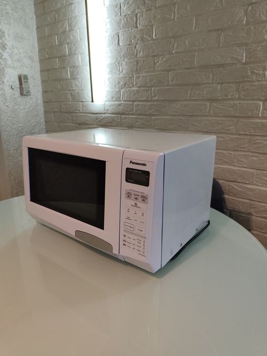 Микроволновая печь Panasonic NN-ST337W,