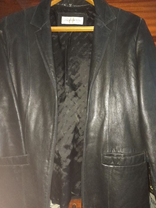 Кожаная куртка L