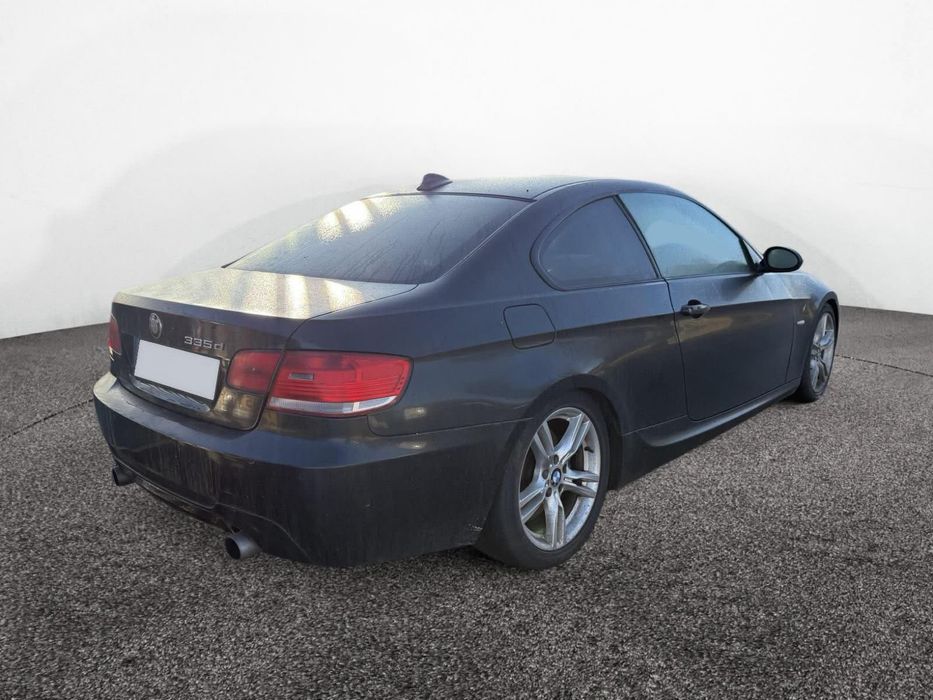 Dezmembrez BMW 335d E92 Bi-turbo 286cp,M Pack,Navi,Hi-Fi,Keyless,trapa