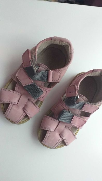 Детски кецове на Lukosportiv-50лв размер 33и сандали