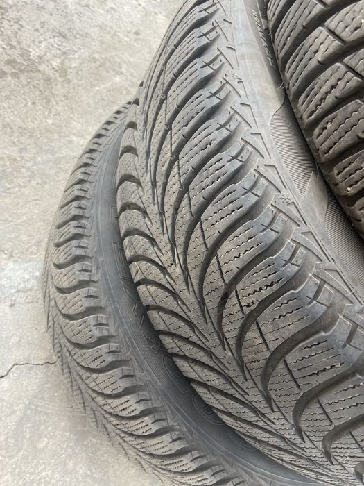 Зимние шины, состояние отличное