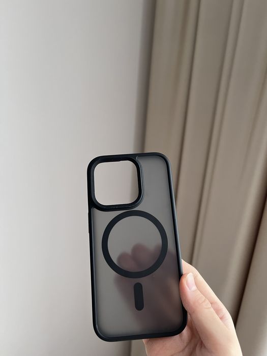 Чехлы на айфоны новые