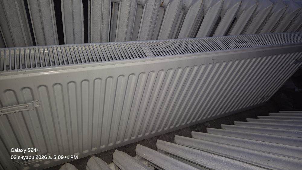 Продавам панелни радиатори