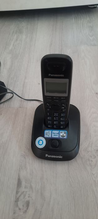 Радиотелефон сатылады.