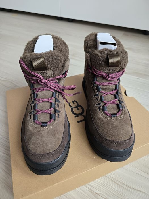 UGG W Terretrail  Cozy Lace