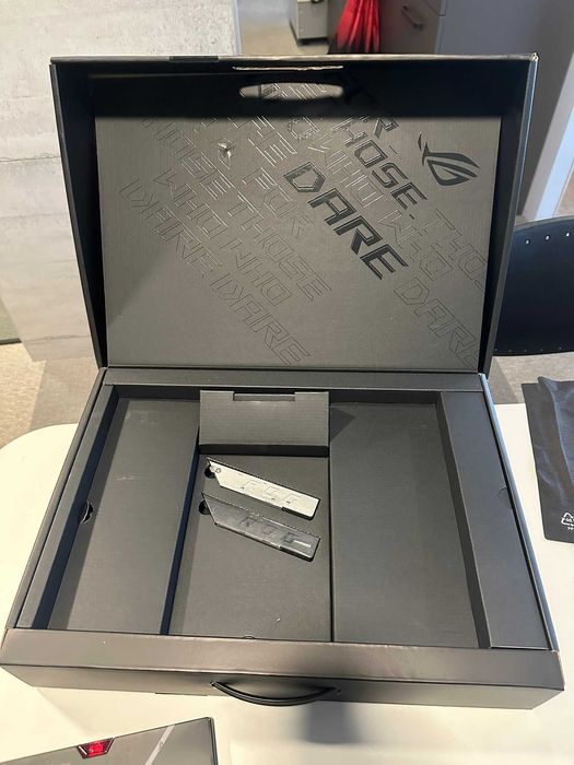 Laptop: Asus Rog Strix G733W_G733ZW 12gen i9 12900H 14 cores, 32GB