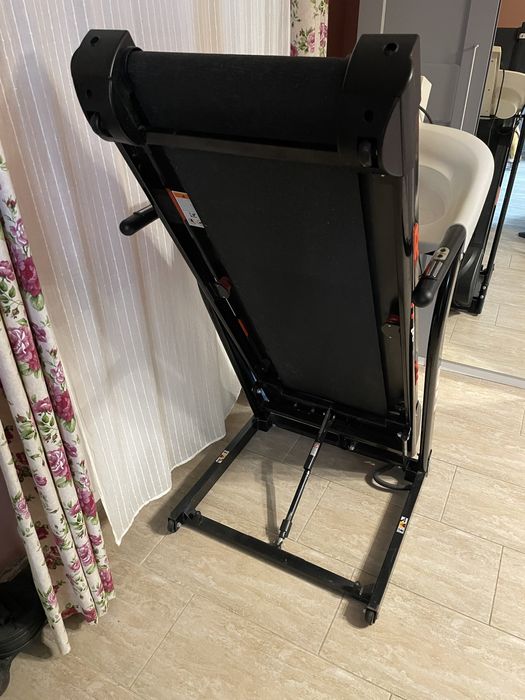 Se vinde Banda de alergare BH