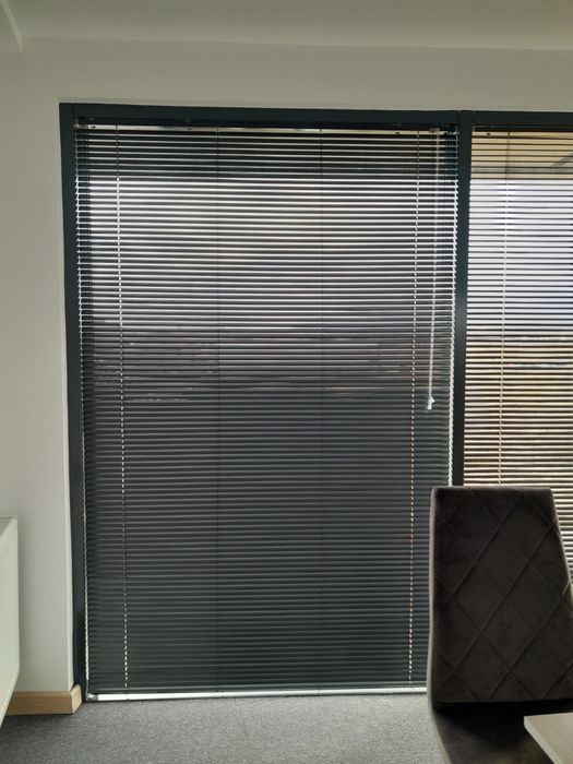 Jaluzele aluminiu culoare gri antracit, 25 mm