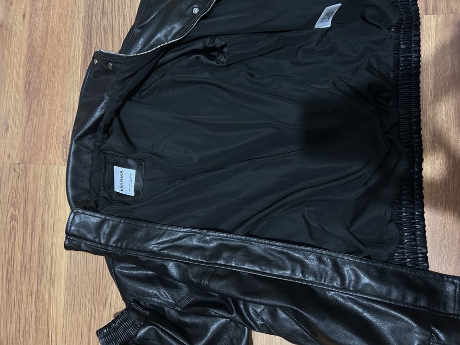 "Кожено" Яке от Bershka